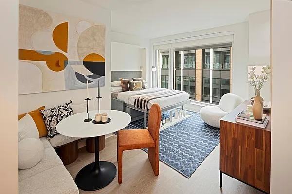 Listing photo 1 of 5