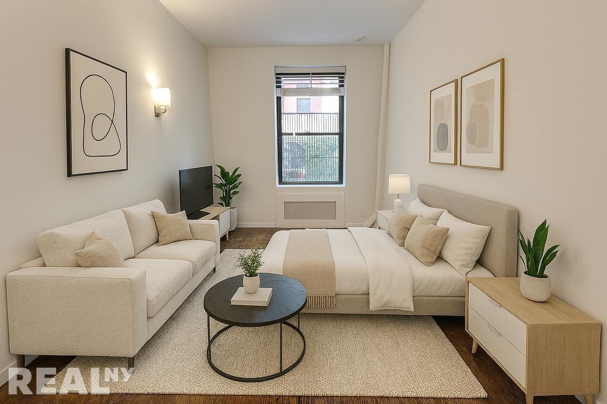 Listing photo 1 of 3