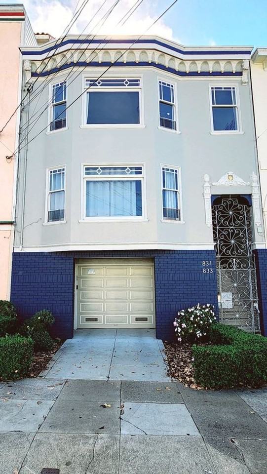 Listing photo 1 of 5