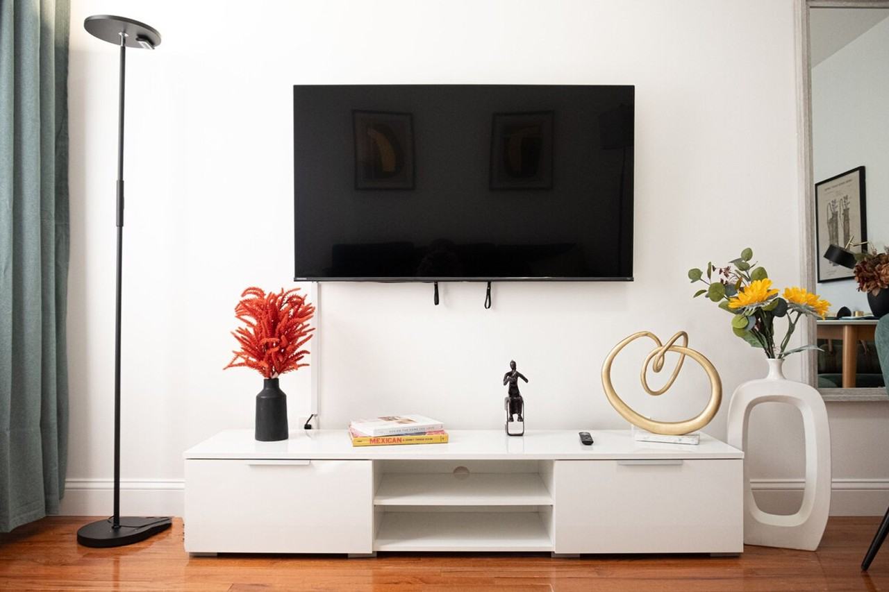 Listing photo 1 of 5