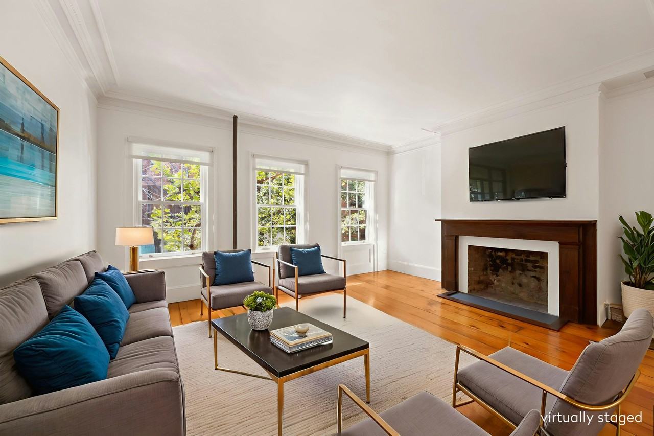 Listing photo 1 of 5