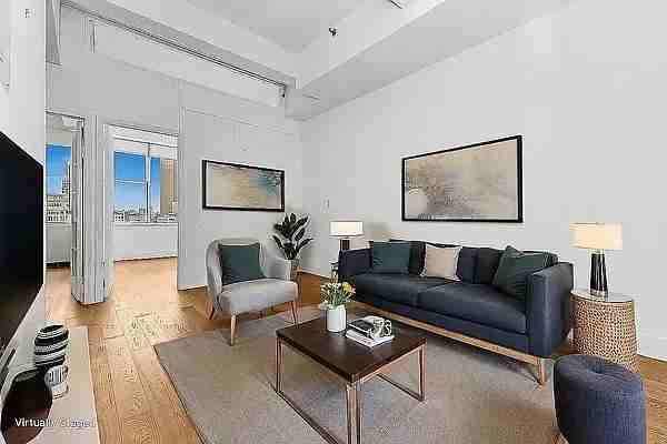 Listing photo 1 of 5