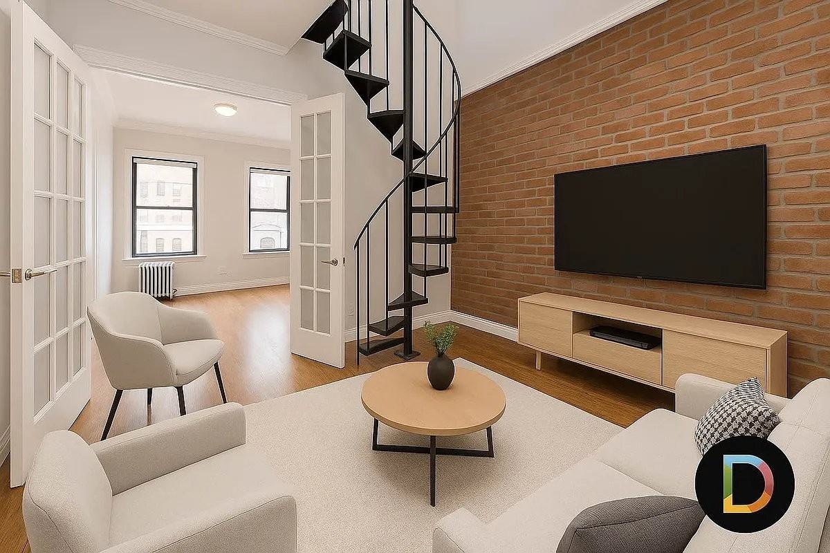 Listing photo 1 of 2