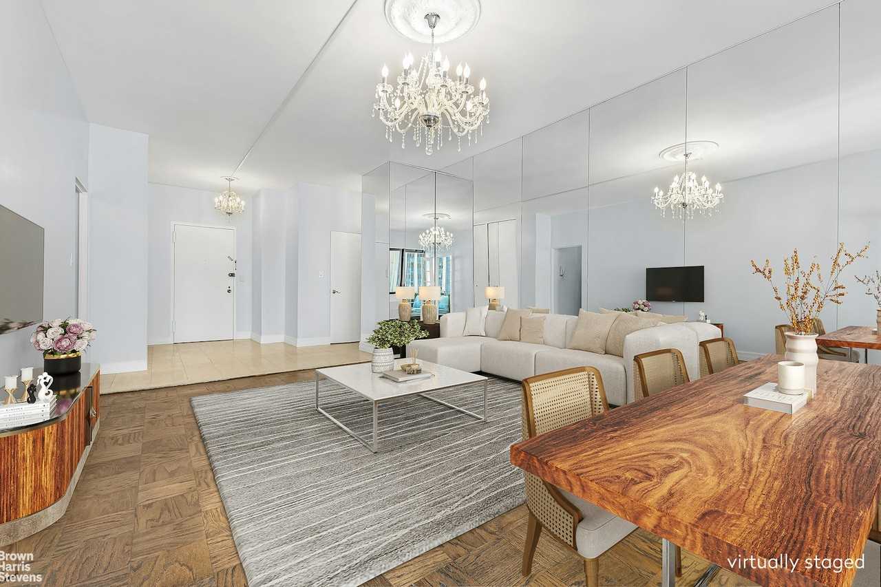 Listing photo 1 of 5