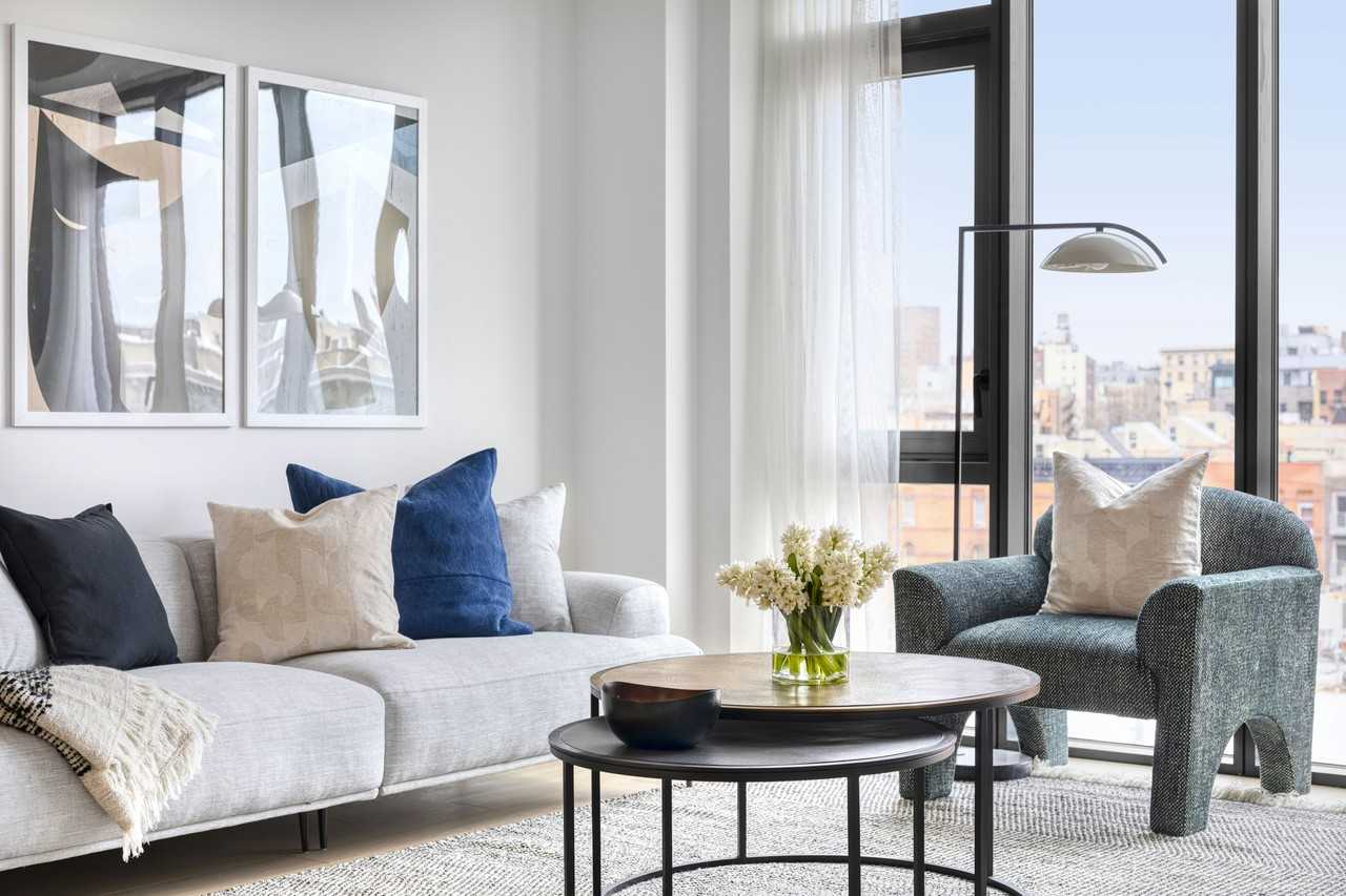 Listing photo 1 of 5