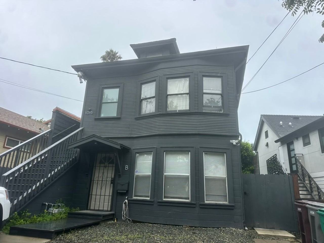 Listing photo 1 of 5