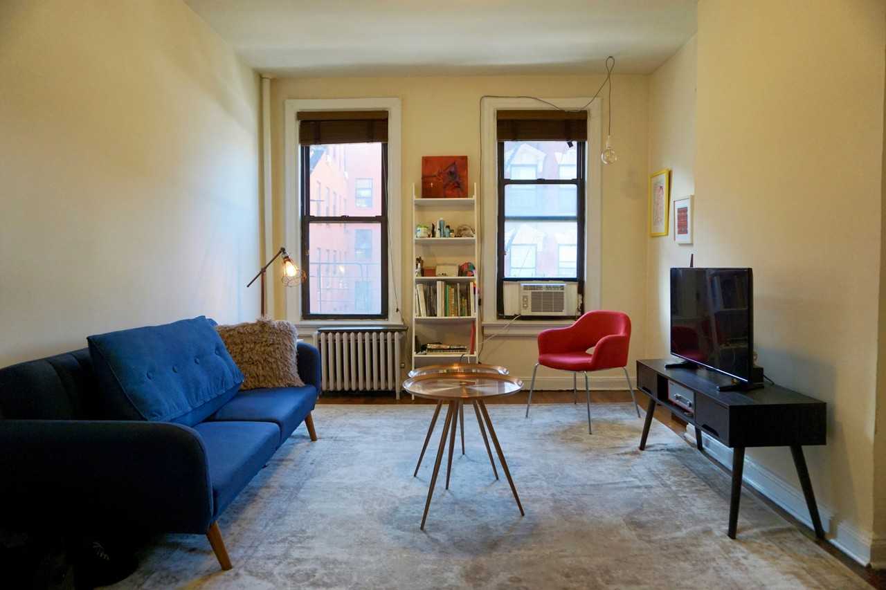 Listing photo 1 of 5