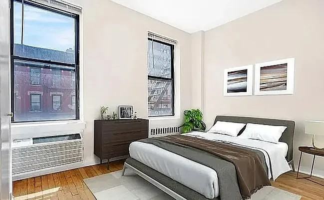 Listing photo 1 of 4