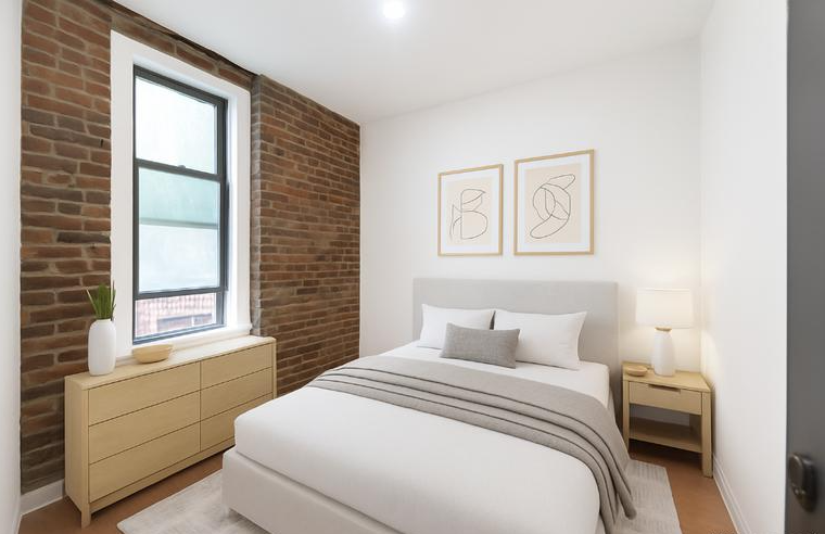 Listing photo 1 of 2