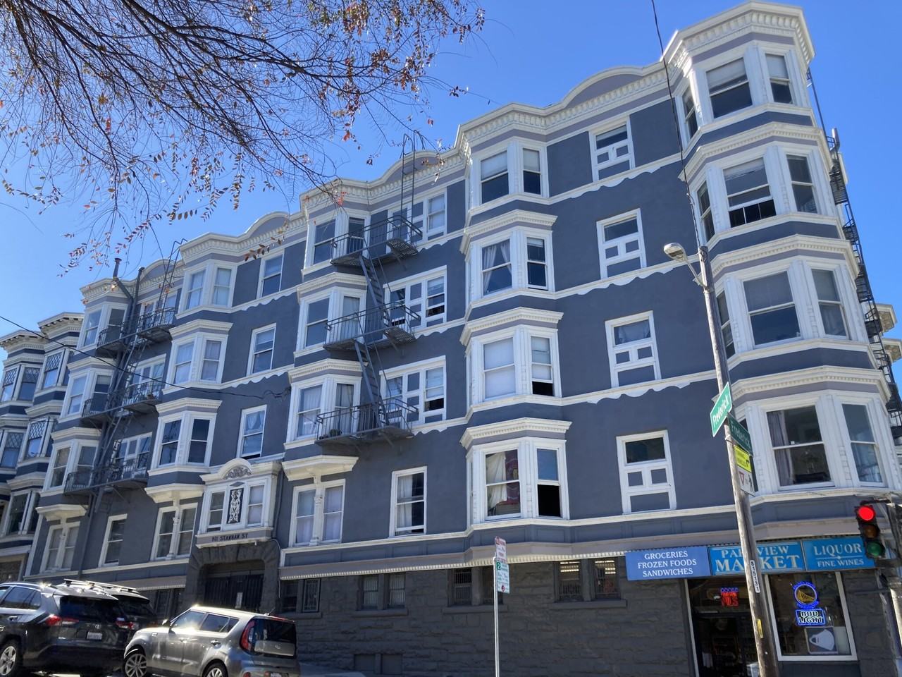 Listing photo 1 of 5