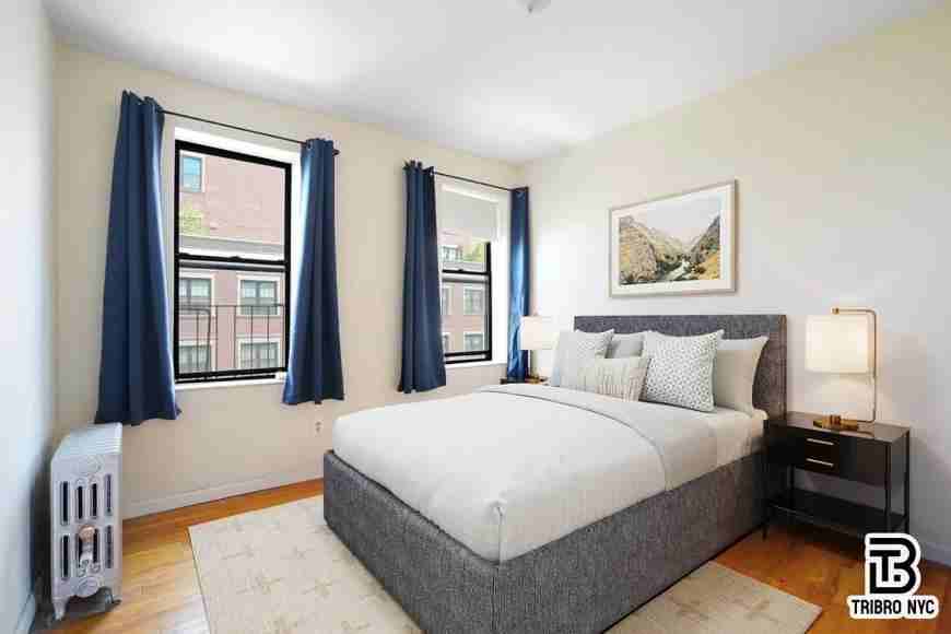 Listing photo 1 of 5