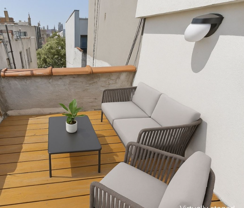 Listing photo 1 of 5