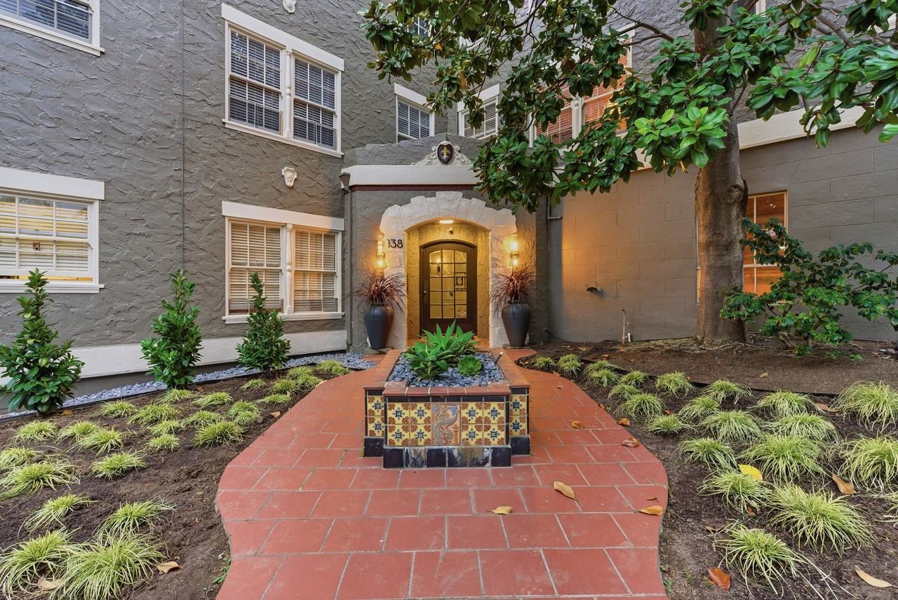 Listing photo 1 of 5