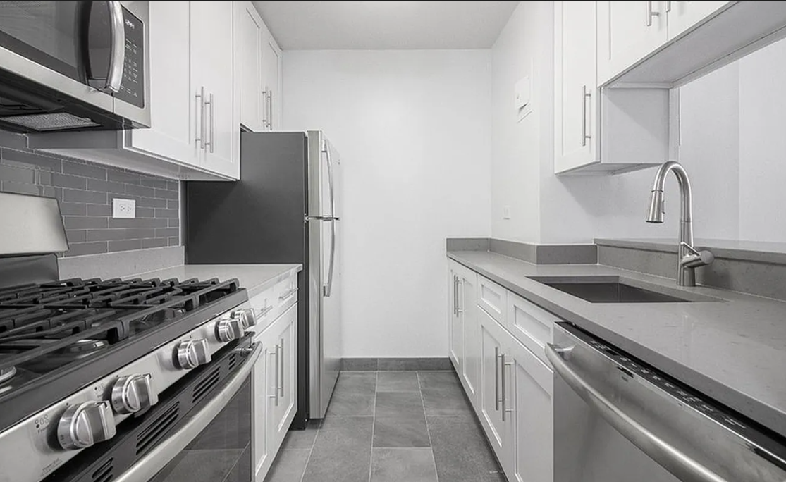 Listing photo 1 of 5