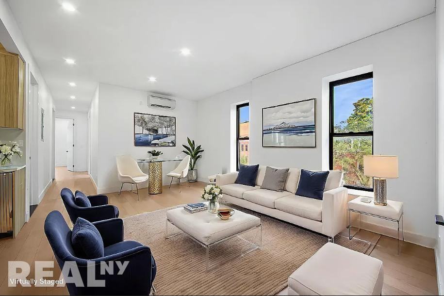 Listing photo 1 of 5