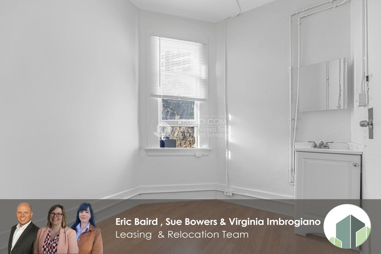 Listing photo 1 of 5