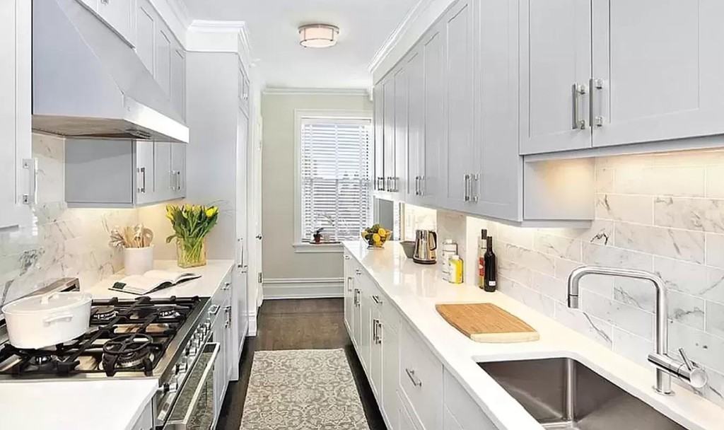 Listing photo 1 of 5