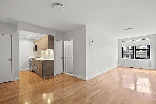 Listing photo 1 of 5