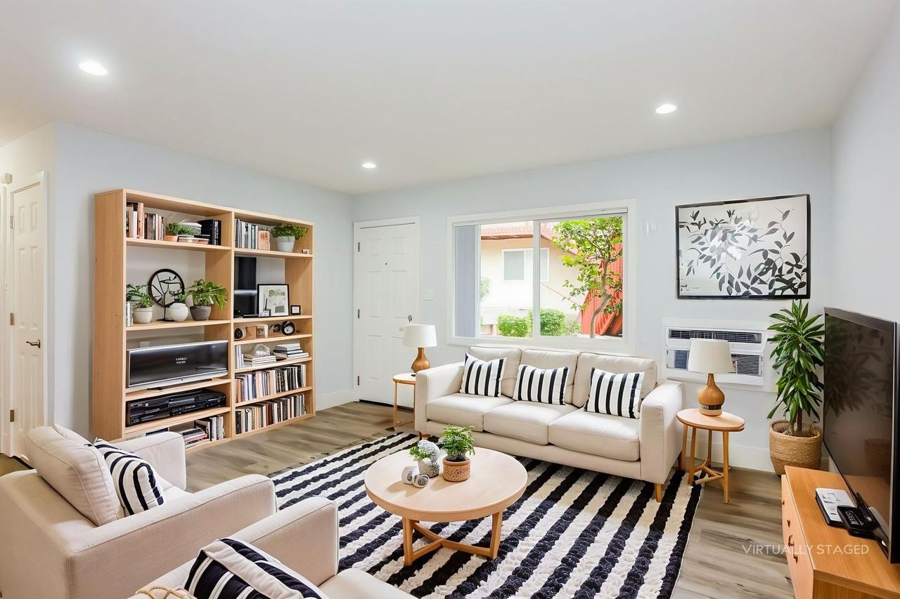 Listing photo 1 of 5