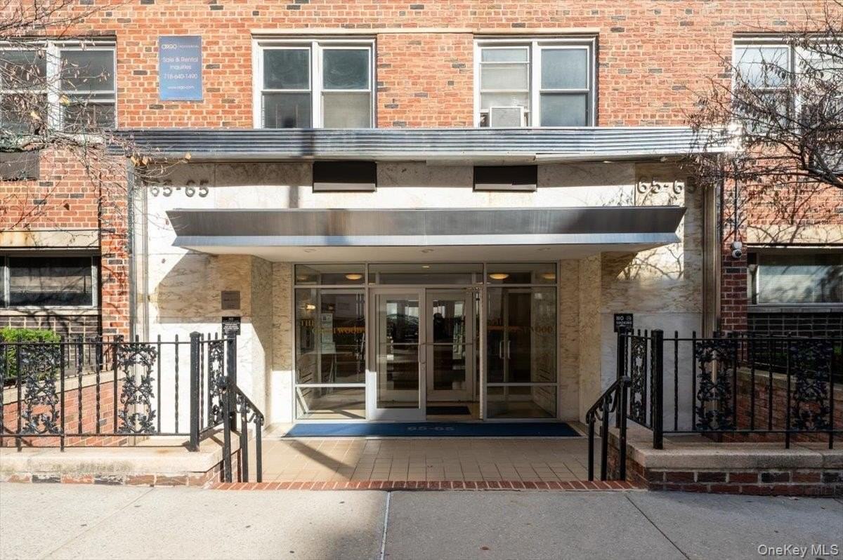 Listing photo 1 of 5