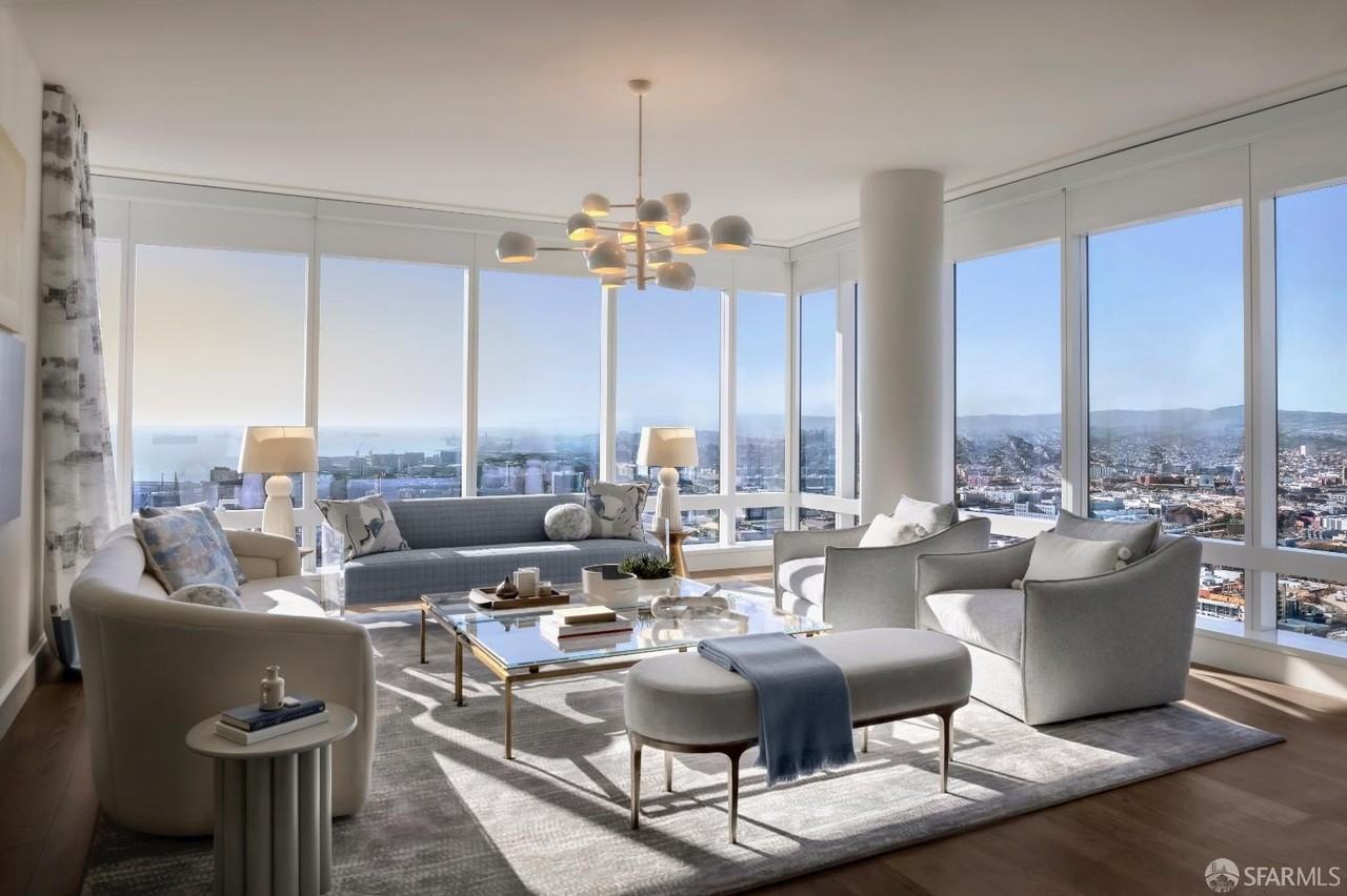 Listing photo 1 of 5