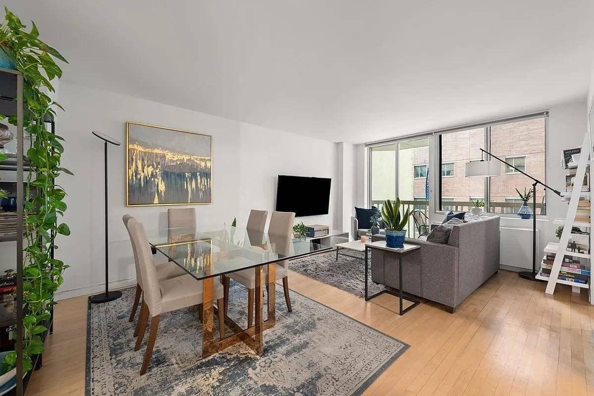 Listing photo 1 of 5