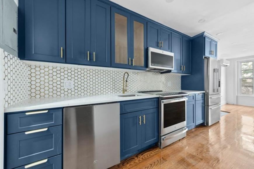 Listing photo 1 of 5