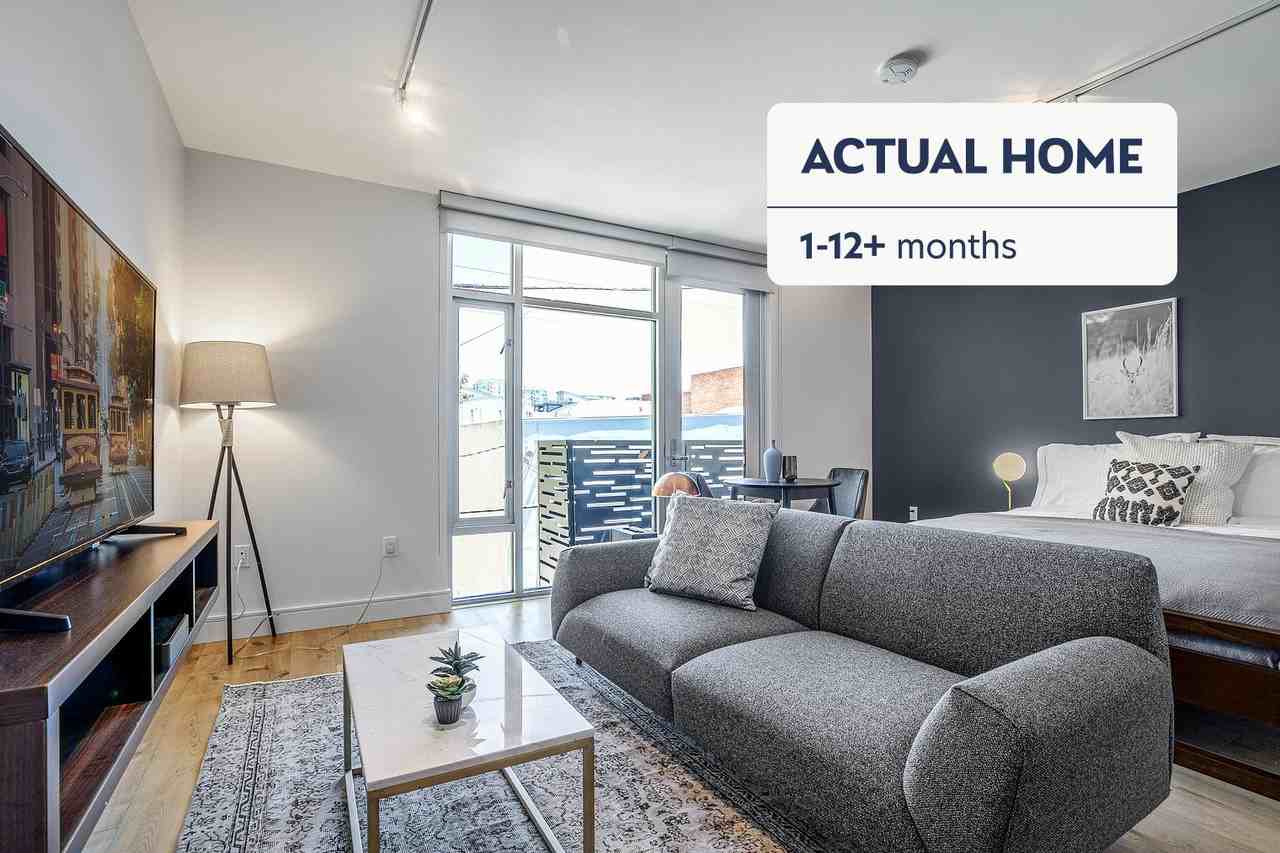 Listing photo 1 of 5