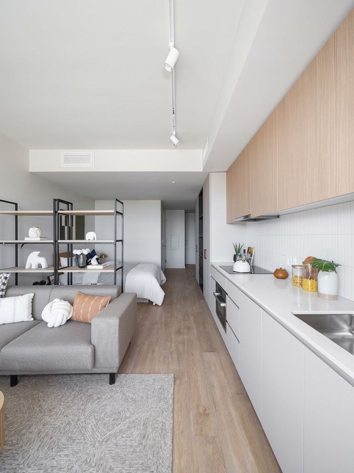 Listing photo 1 of 5