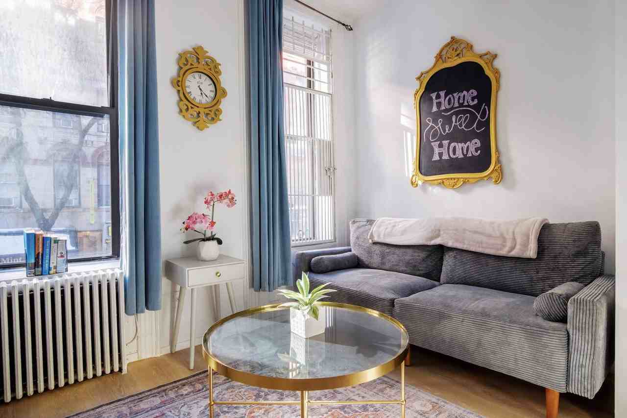 Listing photo 1 of 5