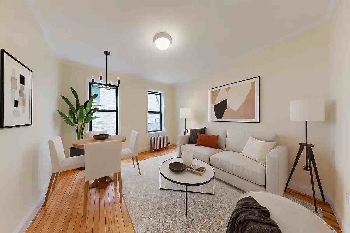 Listing photo 1 of 5