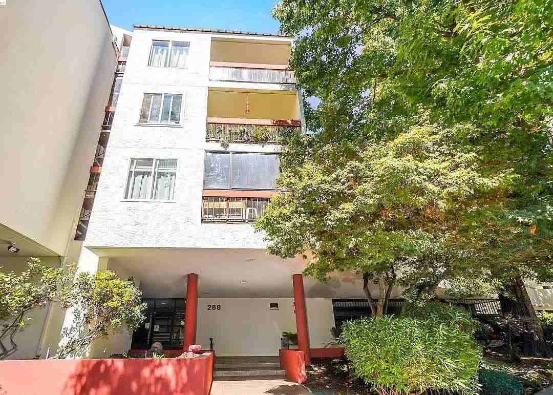 Listing photo 1 of 5