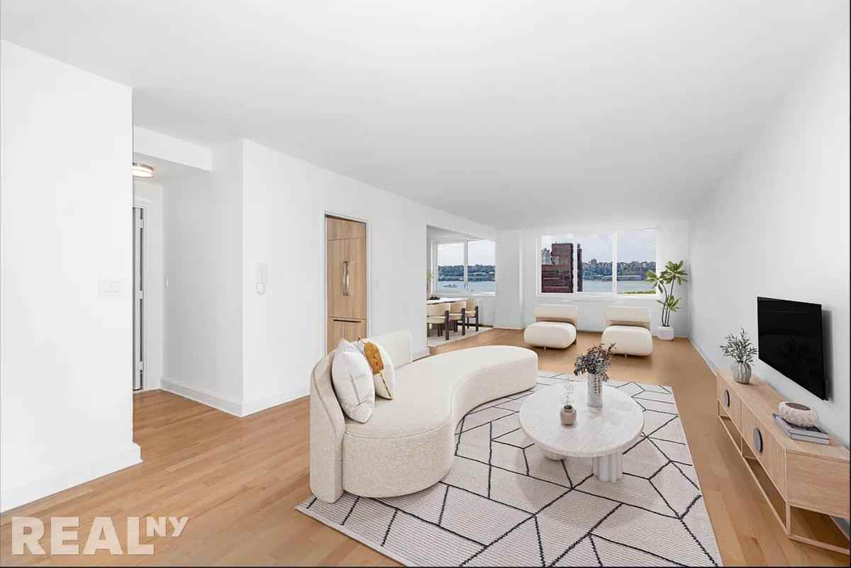 Listing photo 1 of 5