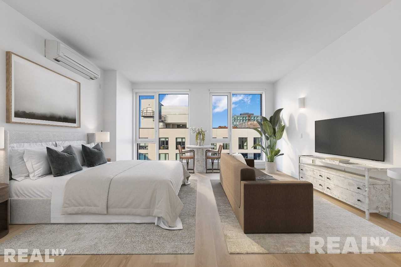 Listing photo 1 of 5