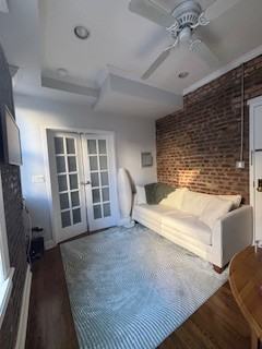 Listing photo 1 of 5