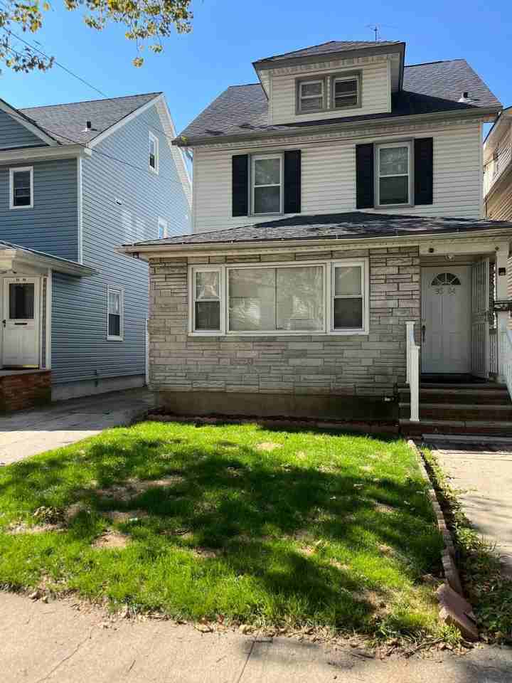 Listing photo 1 of 5