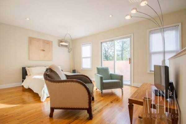 Listing photo 1 of 5