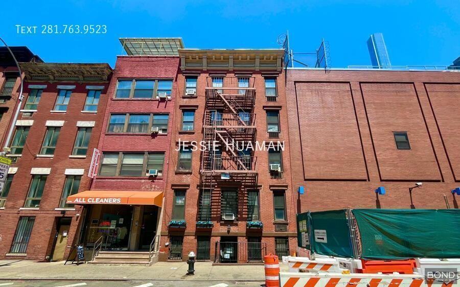 Listing photo 1 of 5