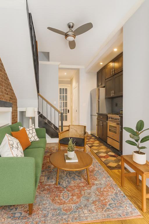 Listing photo 1 of 5