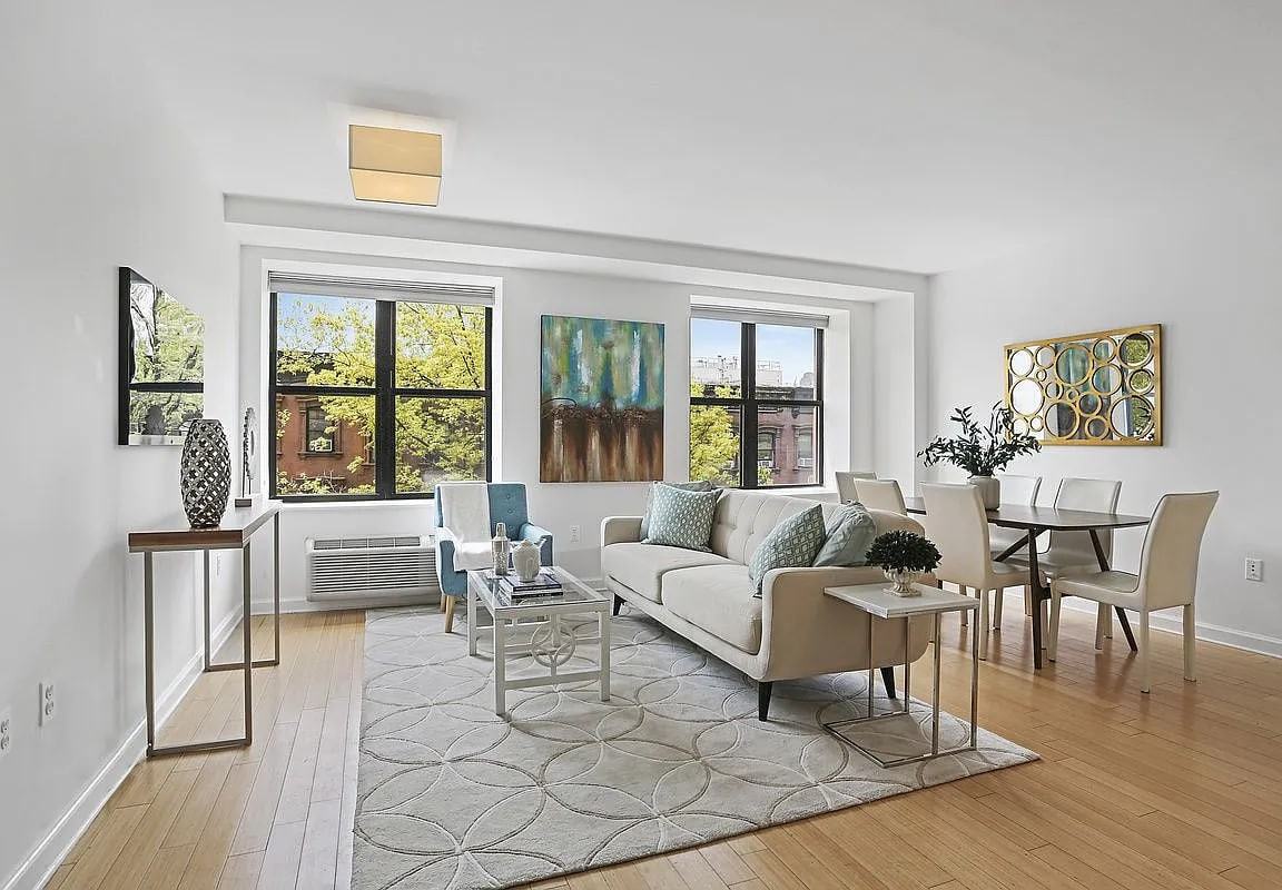 Listing photo 1 of 5