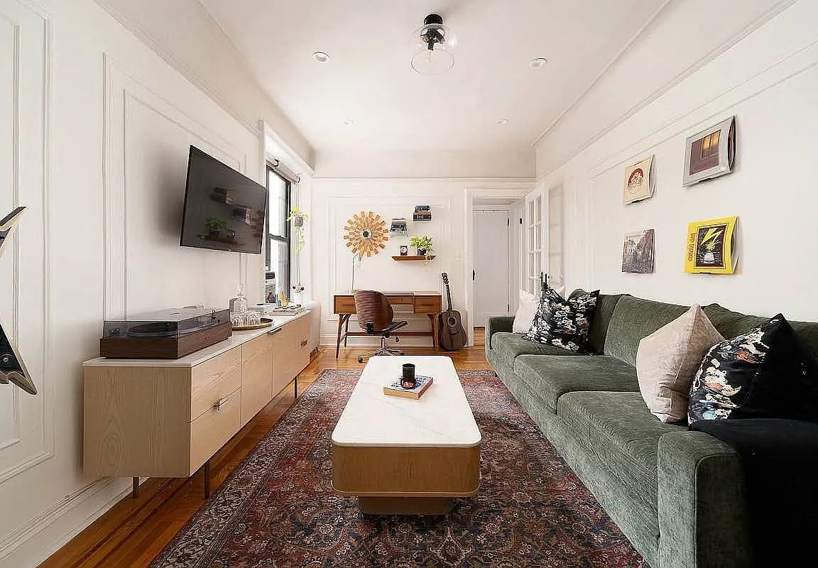 Listing photo 1 of 5