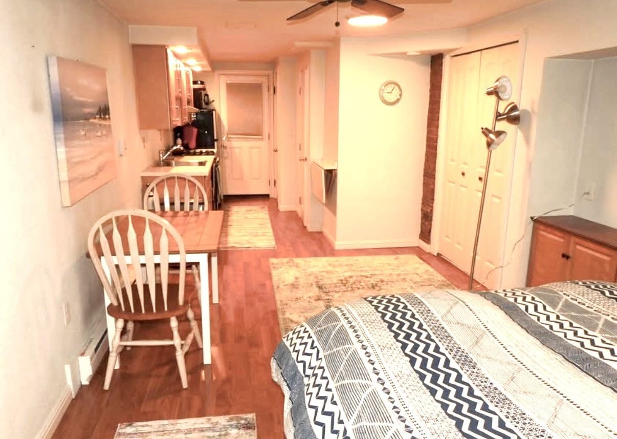 Listing photo 1 of 5