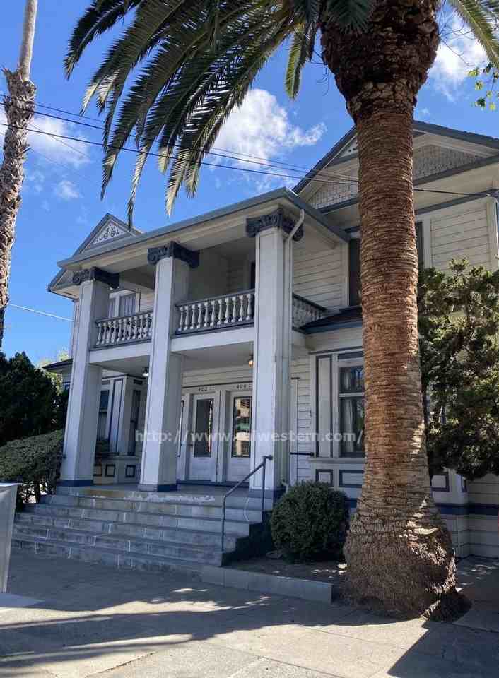 Listing photo 1 of 5