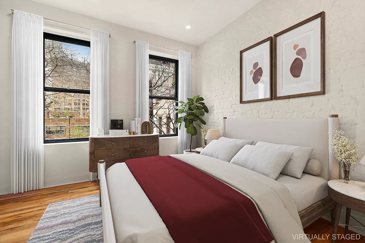 Listing photo 1 of 5