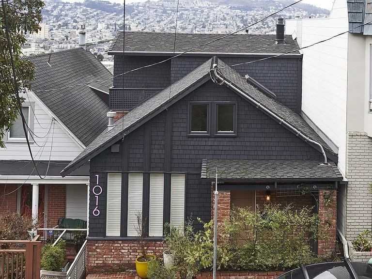 Listing photo 1 of 5