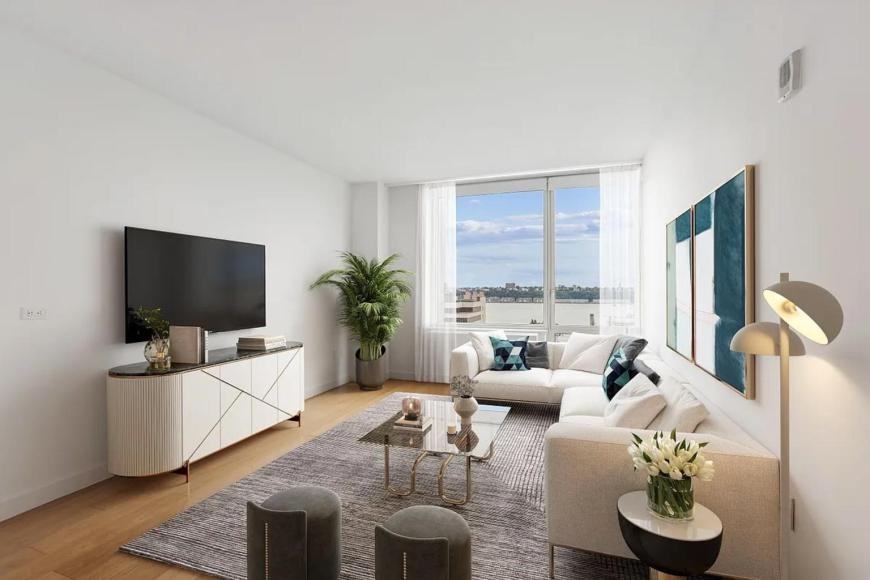 Listing photo 1 of 5