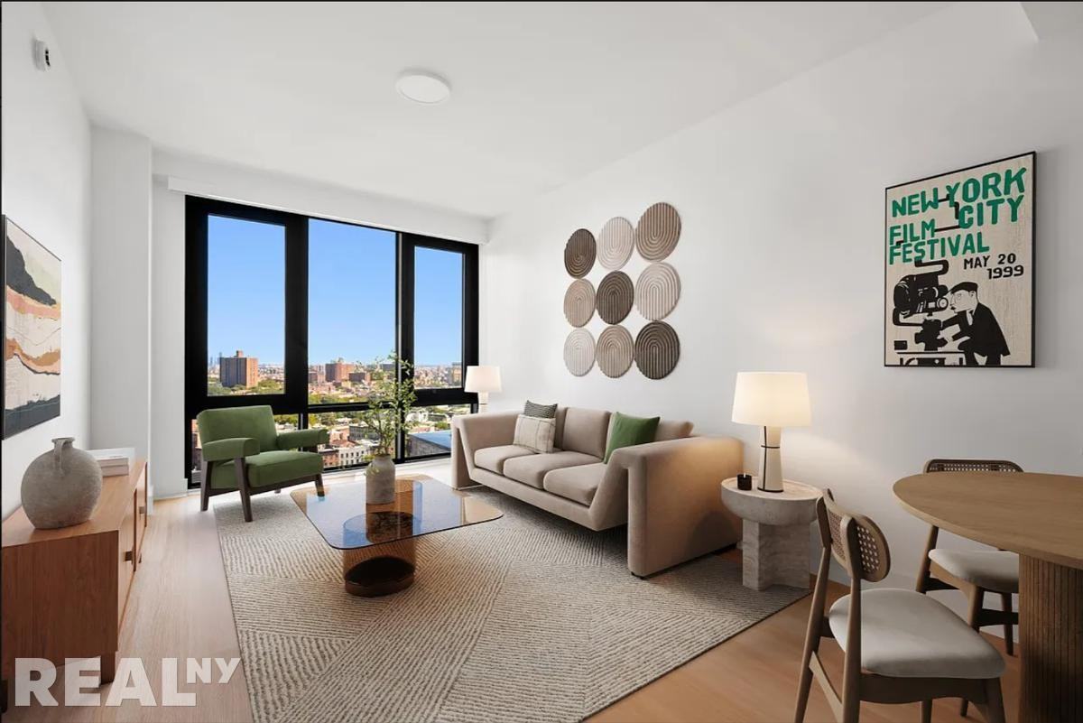 Listing photo 1 of 5