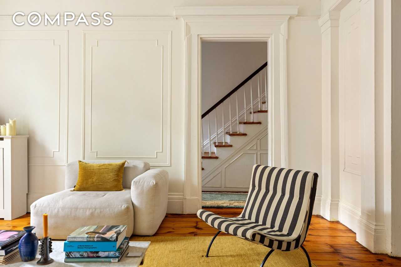 Listing photo 1 of 5