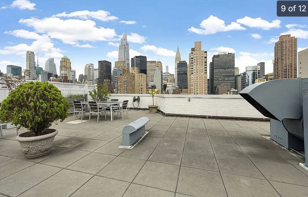 Listing photo 1 of 5