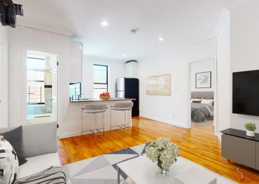 Listing photo 1 of 5